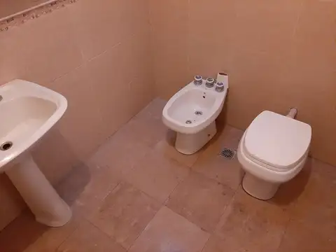 Depto Tipo Casa en Alquiler en Floresta Sur, $ 1.200.000