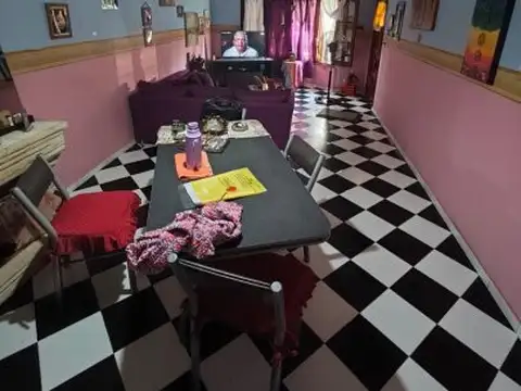 Casa 3 ambientes con 2 baños