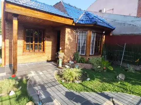 Venta de casa con amplio terreno