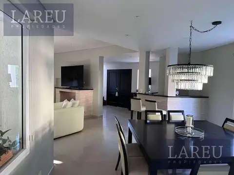 Casa en Alquiler Temporal en Pilar Del Lago, USD 11.000
