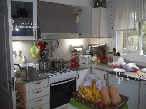 Espectacular casa en Maschwitz, La Bota. Cod.1018