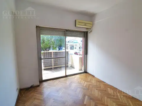 Alquiler Departamento 4 ambientes frente balcón Boulevard Pque. Saavedra
