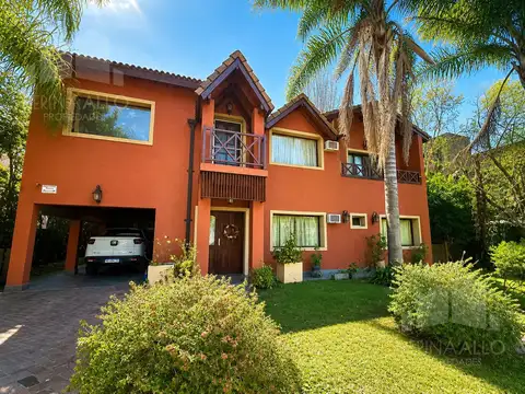 Venta Casa 6 Ambientes en barrio cerrado Altos del Sol Ituzaingo Norte