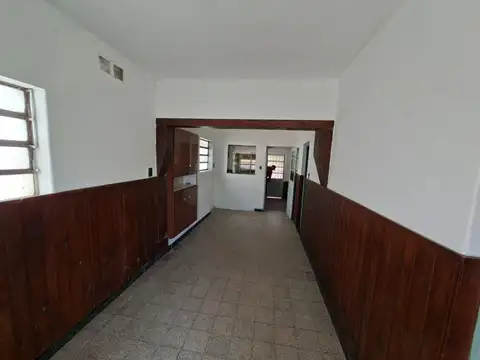 Casa en Alquiler en Villa Gobernador Galvez, $ 700.000