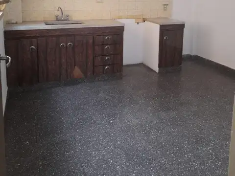 Depto Tipo Casa en Alquiler de 3 ambientes