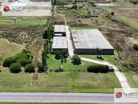 Galpón en  7.225 m2 cubiertos sobre ruta 2 Abasto - La Plata - Venta