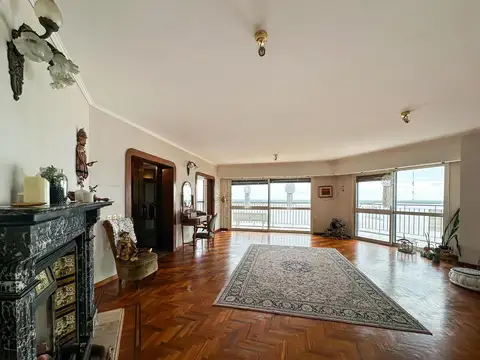 Departamento 11 ambientes con 4 baños
