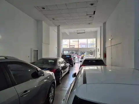 Excelente local en Venta en Chacarita, límite con Palermo