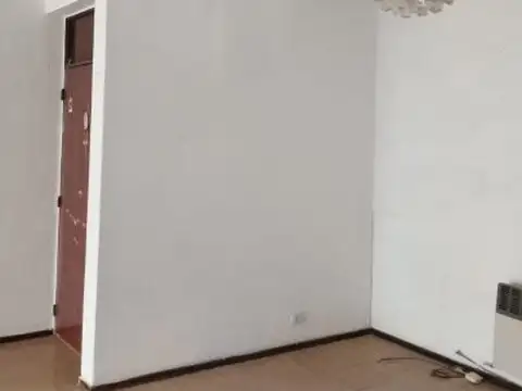 Blomberg 2672 , Piso 1