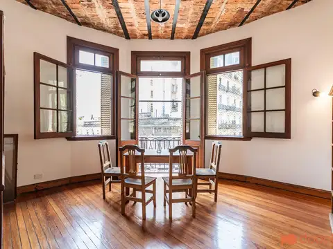 Venta PH 3 ambientes y medio San Telmo sobre la emblemática esquina Mafalda.