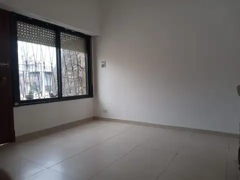 Depto Tipo Casa en Alquiler de 3 ambientes