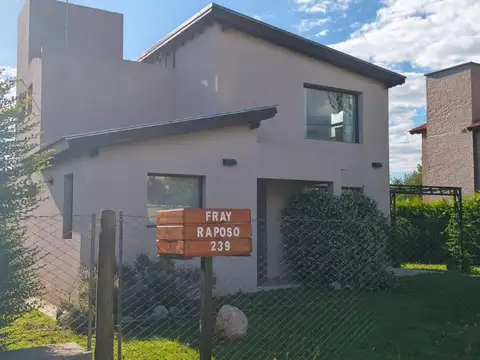 Casa en Venta en Nuevo Merlo, USD 205.000