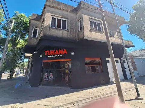 VENTA DEPTO TIPO CASA 3 AMB V. BALLESTER. APTO CREDITO