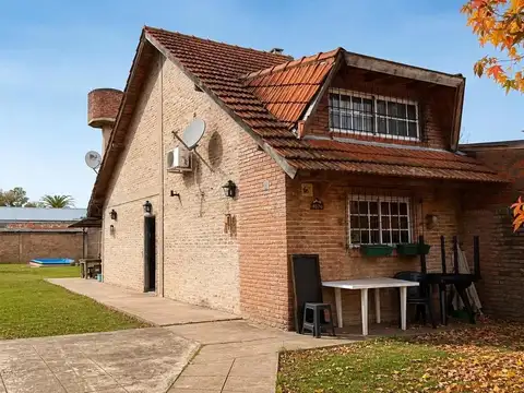 CASA 4 AMB EN VILLA DE MAYO MALVINAS ARGENTINAS