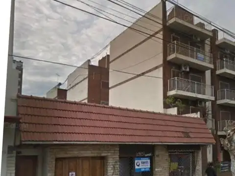 Almirante Brown 2100