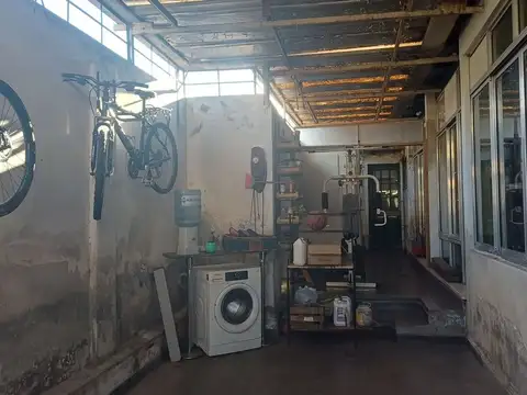Depto Tipo Casa 5 ambientes con 2 baños