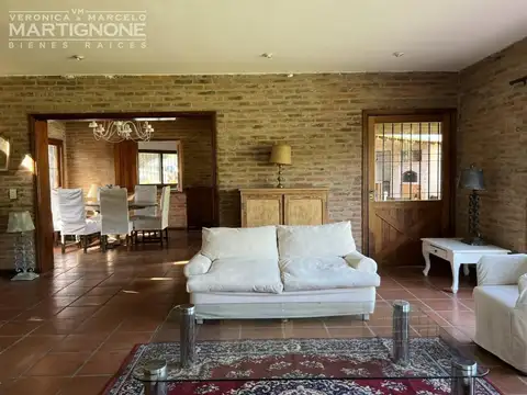 Casa 4 ambientes con 3 baños