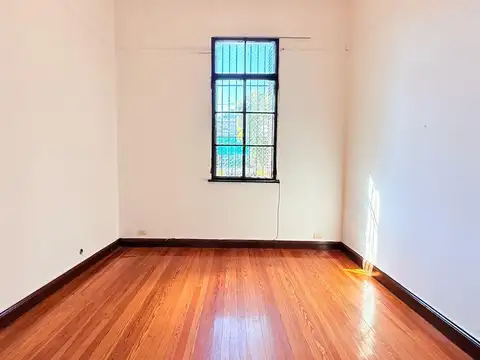 Depto Tipo Casa en Venta al Este