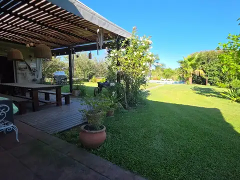 Casa 7 ambientes con 3 baños