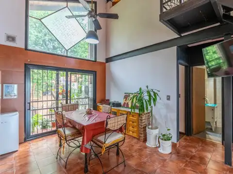 Depto Tipo Casa en Venta de 4 dormitorios