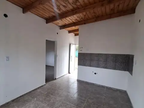 Venta casa 1 dormitorio a estrenar en Tanti