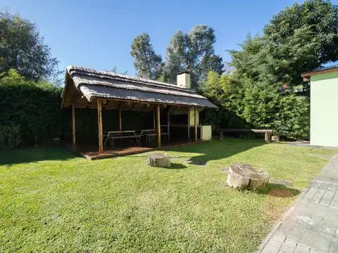 Casa 3 ambientes con 2 baños