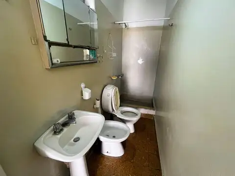 Depto Tipo Casa 2 ambientes con 1 baño
