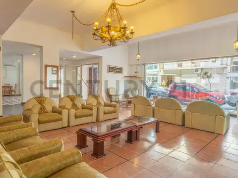 Brown 1500, Piso 0