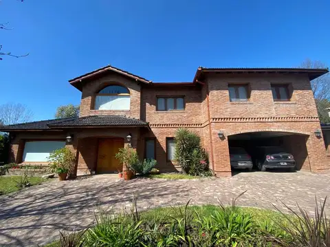 Casa en Venta de 4 dormitorios