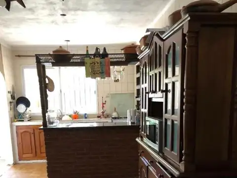 Casa en Venta en Barrio Parque Leloir, USD 179.000