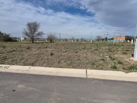 VENTA LOTE 300M2 APTO DUPLEX EN DOCTA PARQUE