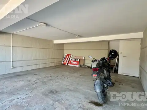 Casa 6 ambientes con 2 baños