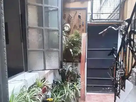PH tipo Casa con 2 departamentos.