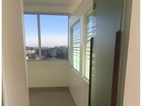 Oficina en Venta con 3 cocheras
