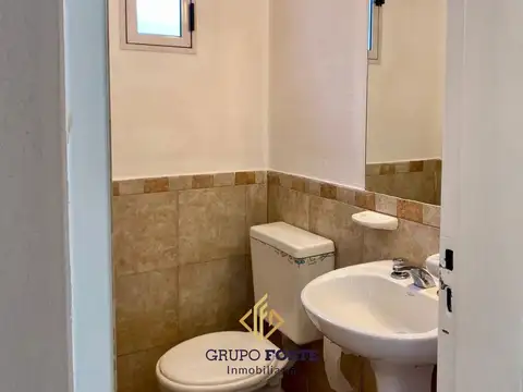 Depto Tipo Casa 3 ambientes con 2 baños