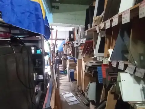 Local en Venta Via Pública