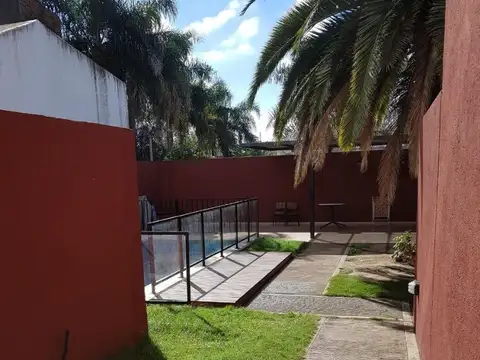 Departamento en Alquiler en Alto Alberdi, $ 800.000