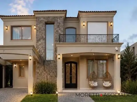 Casa Impecable a la laguna con tecnologia de punta