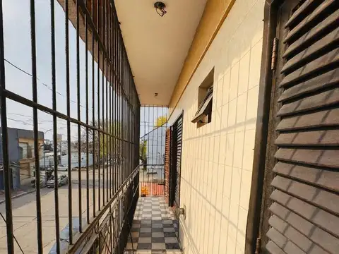 Depto Tipo Casa en Venta de 4 ambientes