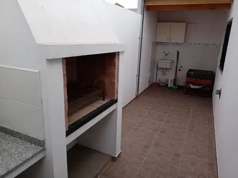 Departamento en Alquiler en Wilde, $ 600.000