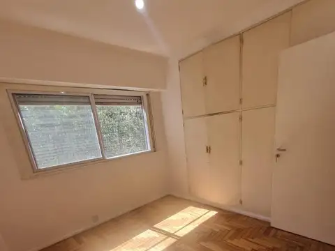 DEPARTAMENTO ALQUILER 2 AMBIENTES SAN TELMO CONTRAFRENTE VISTA A LA PLAZA MUY LUMINOSO