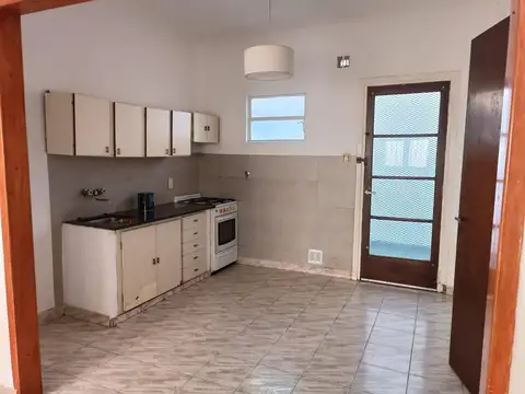 Depto Tipo Casa en Alquiler de 2 dormitorios