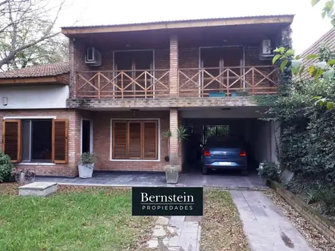 CASA EN VENTA :: 5 AMBIENTES :: HARAS MIRIAM