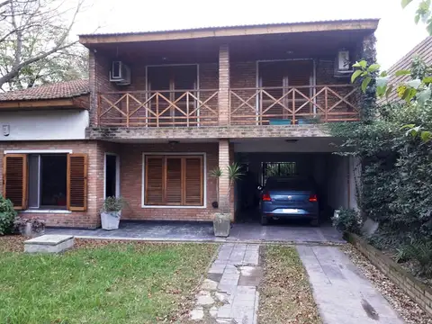 CASA EN VENTA :: 5 AMBIENTES :: HARAS MIRIAM