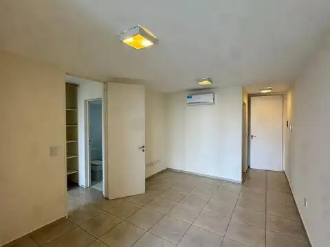 Departamento en Alquiler en General Paz, $ 550.000