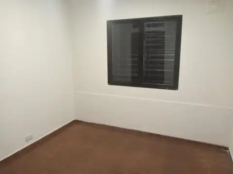Casa en Alquiler con 1 cochera