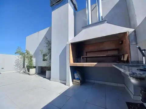 VENTA DEPARTAMENTO MONOAMBIENTE DIVISIBLE- BALCON-PARQUE CHACABUCO. PISO 8