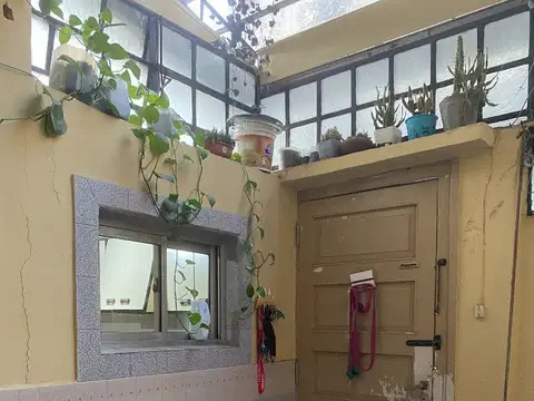 Depto Tipo Casa en Venta en Ramos Mejia Sur, USD 42.000