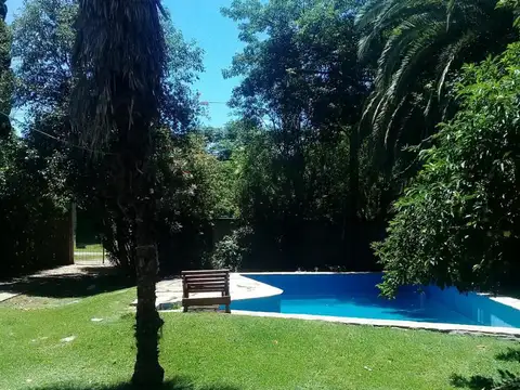 Casa en Venta con 1 cochera