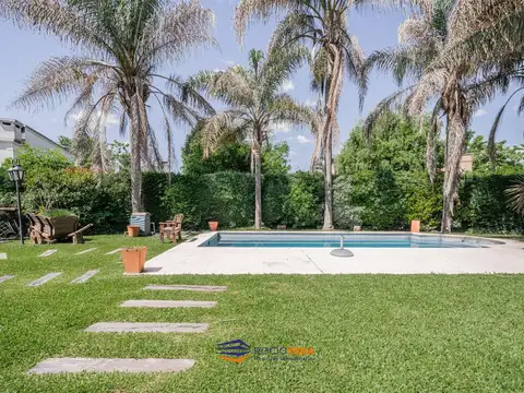 Casa 5 ambientes con 3 baños